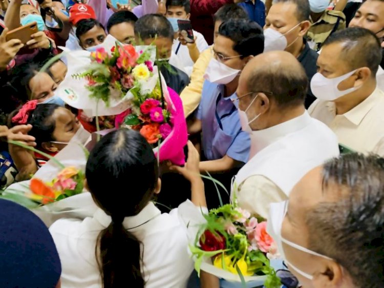 Rousing welcome for Mirabai