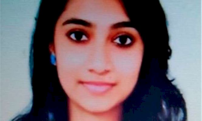 കോതമംഗലത്ത് മെഡിക്കല് വിദ്യാര്ഥിനിയെ വെടിവച്ചു കൊന്ന് യുവാവ് ജീവനൊടുക്കി