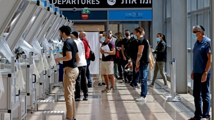 Israel bans foreigners from entering over Covid